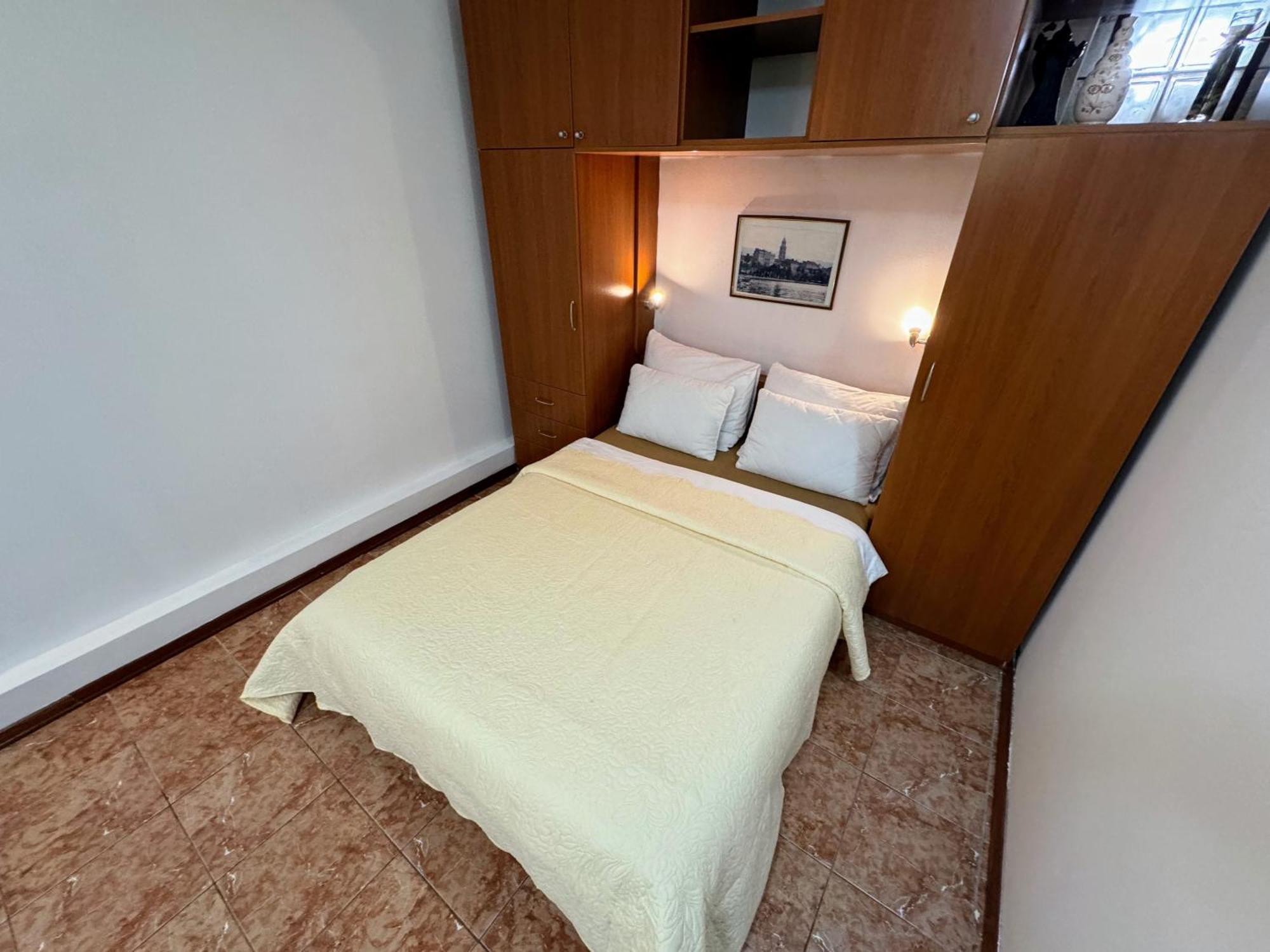 Grgur Studio Apartments Сплит Экстерьер фото