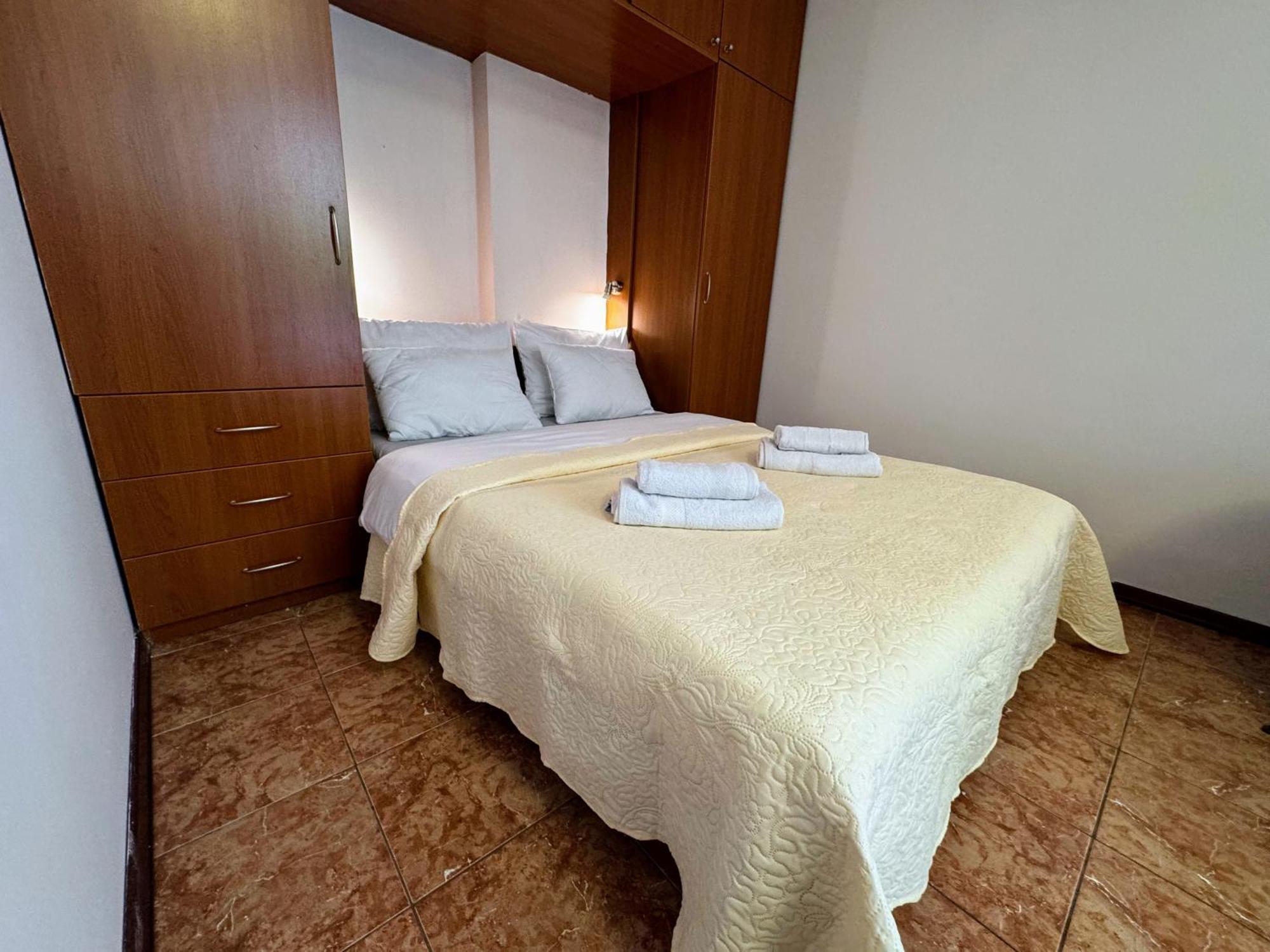 Grgur Studio Apartments Сплит Экстерьер фото